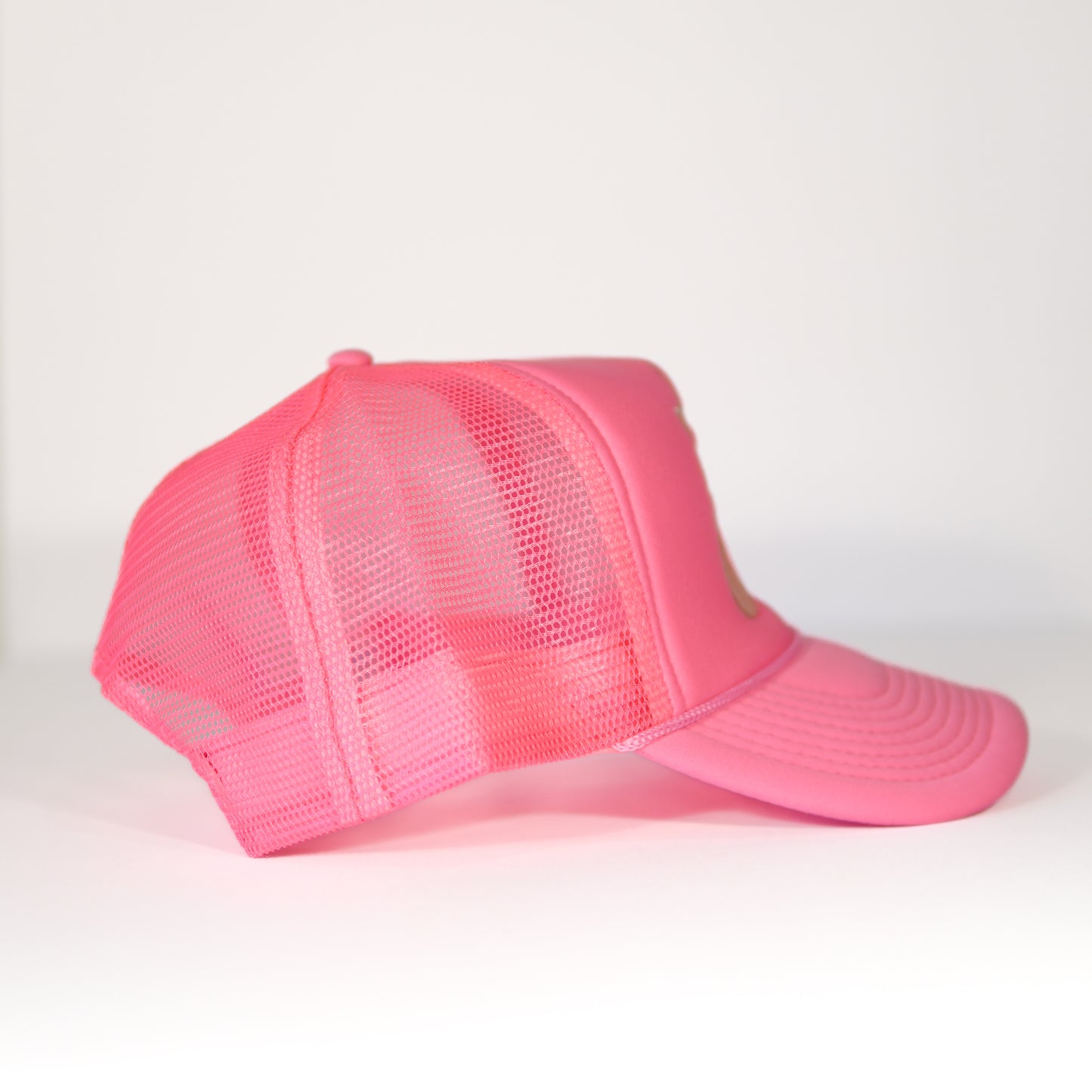 FLY TRUCKER HAT | LIMITED LOVE EDITION